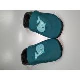 Lederpuschen Wal gestickt Lederpuschen Wal gestickt