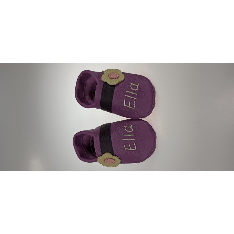 Krabbelschuhe mit Namensbestickung und Motiv