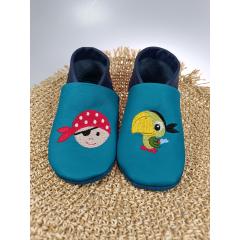 Lederpuschen Pirat/Papagei gestickt